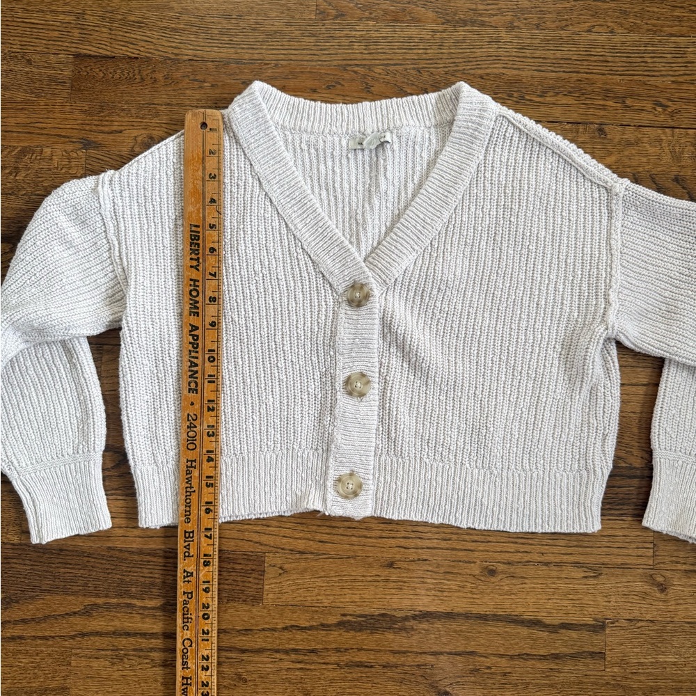 American Eagle Outfitters Cream Cardigan - Picture 2 of 5